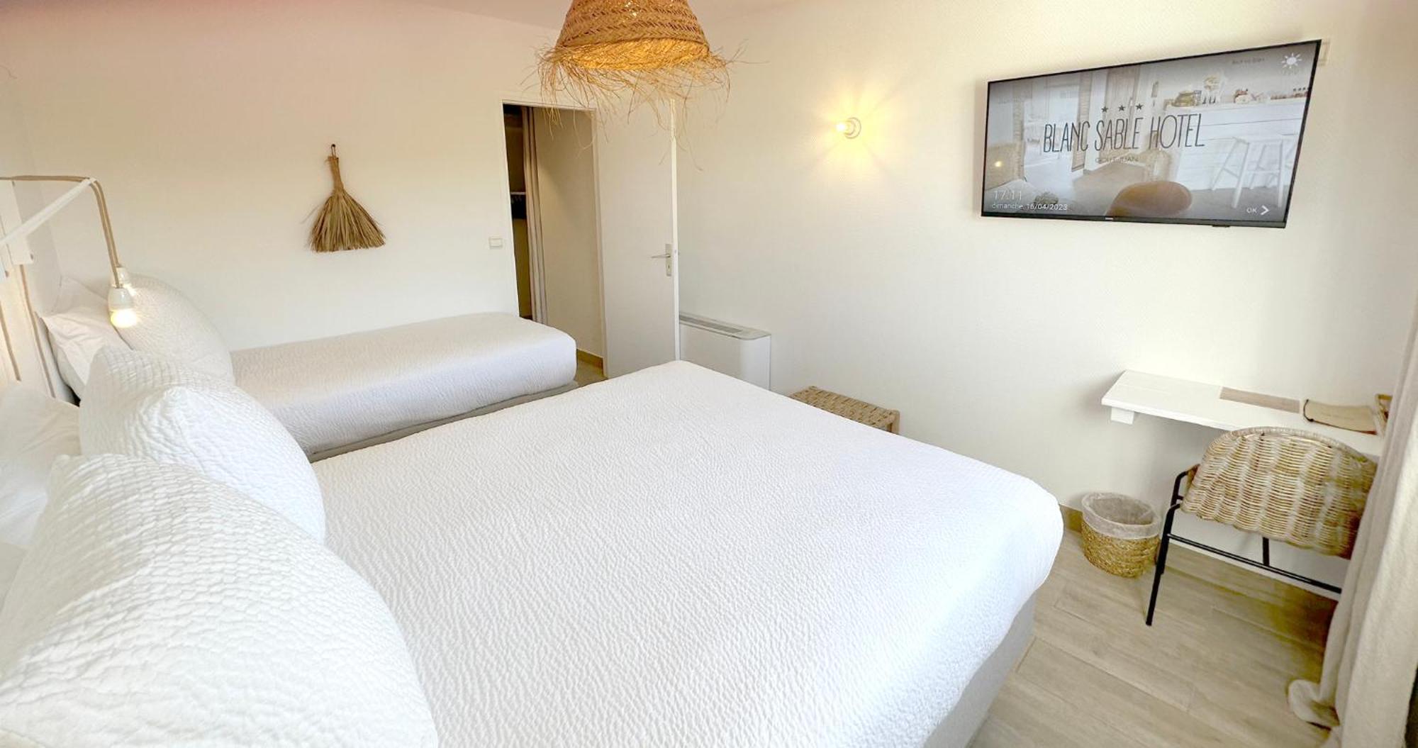 Blanc Sable Hotel Golfe-Juan Buitenkant foto