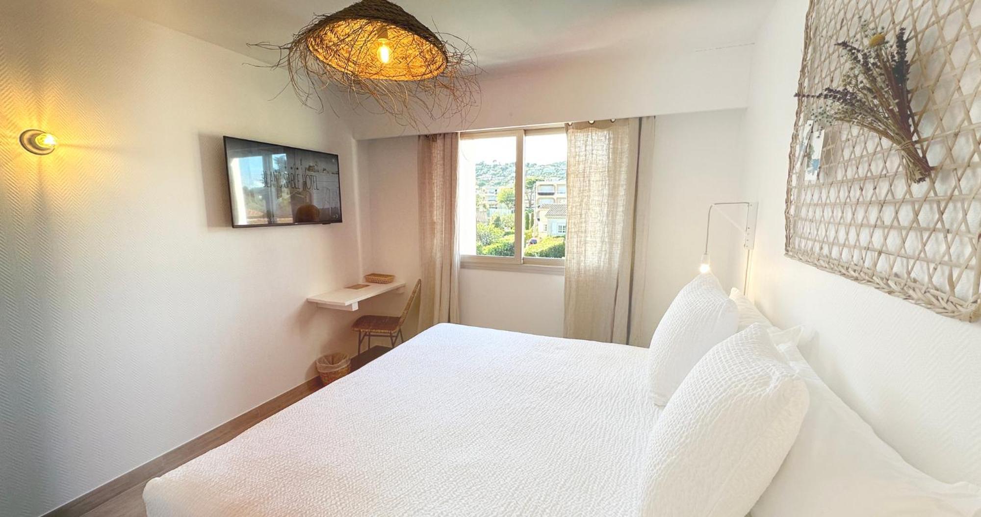 Blanc Sable Hotel Golfe-Juan Buitenkant foto